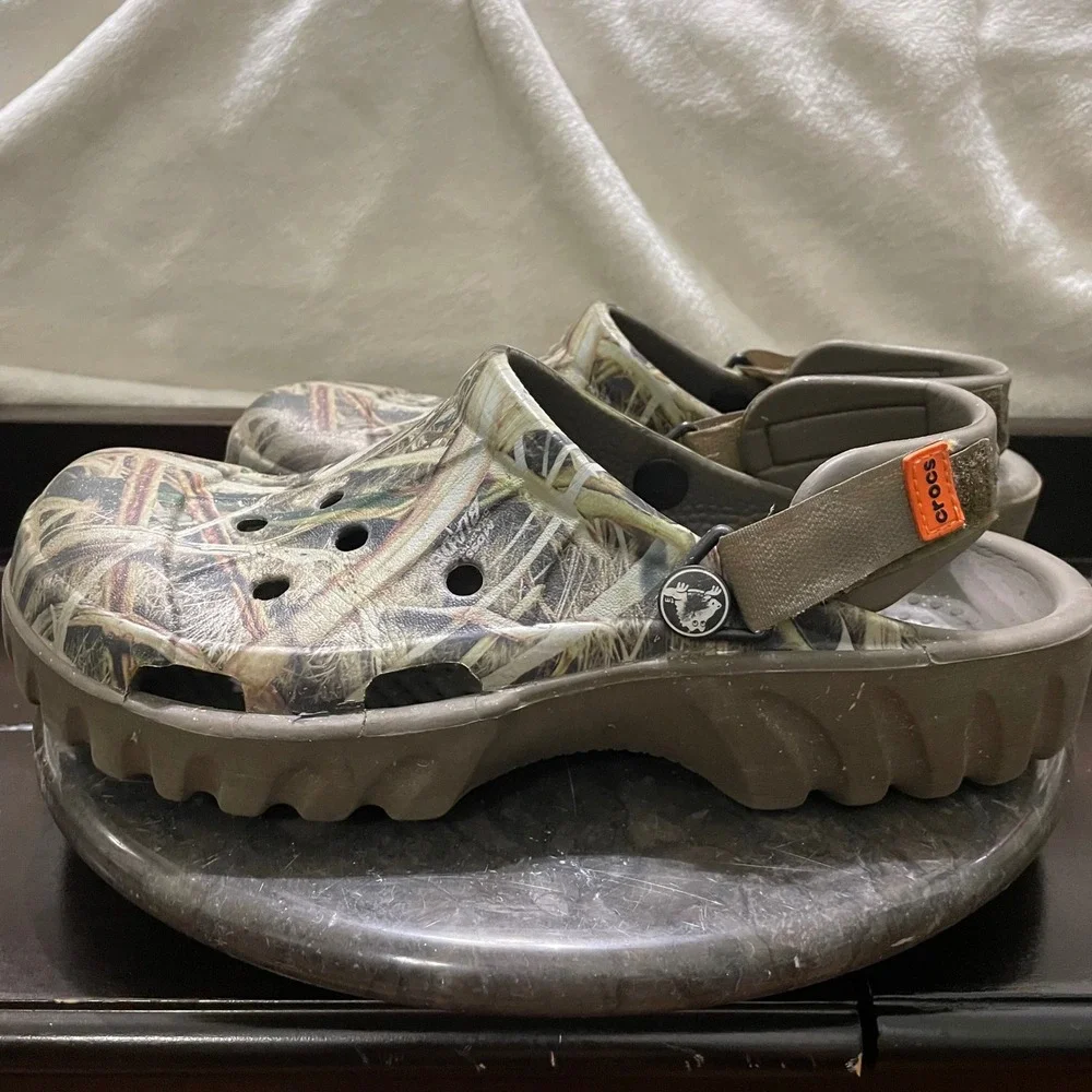 Crocs Clogs Mens 7 Womens 9 Green Mossy Oak Shadow Grass Blades All Terrain Clog
